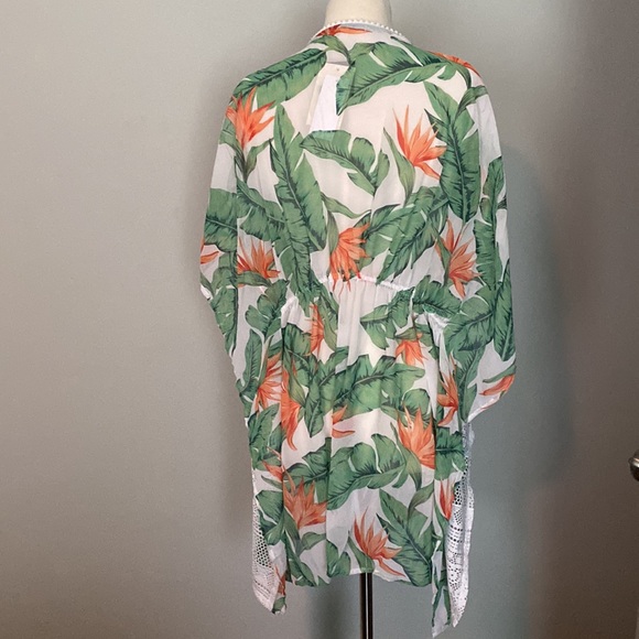 Tropical print swimsuit coverup - Picture 2 of 5